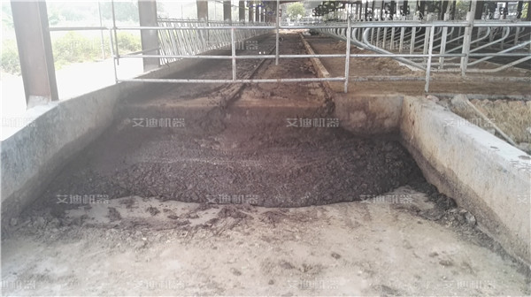 粪便清理.jpg 粪便清理.jpg