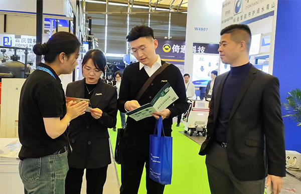上海环博会，尊龙凯时展位.jpg