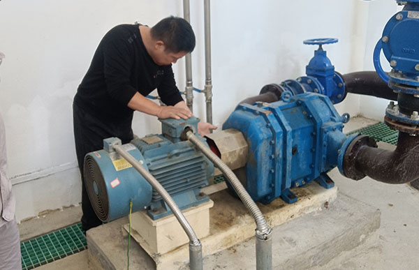 平衡池污水泵使用.jpg